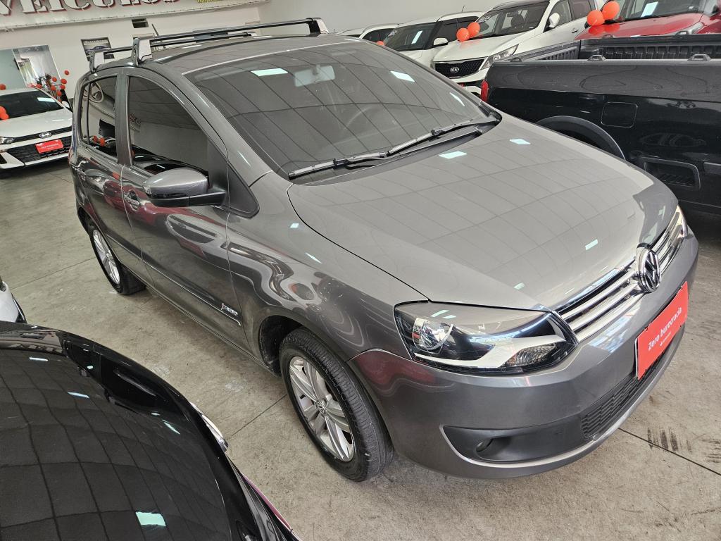 VOLKSWAGEN Fox - Foto