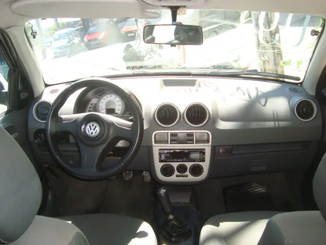 VOLKSWAGEN Gol - Foto
