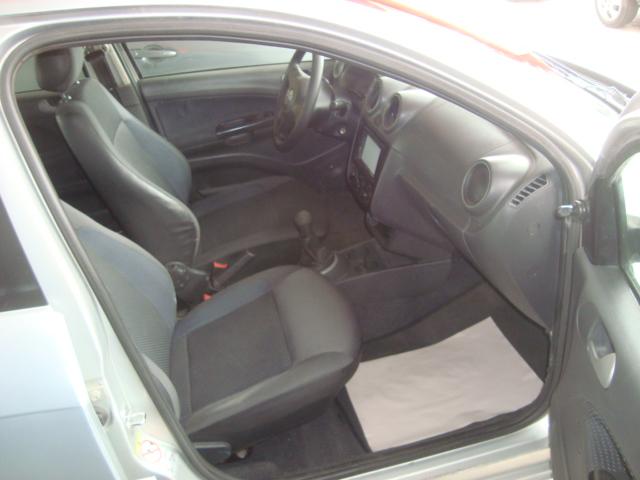 VOLKSWAGEN Gol - Foto