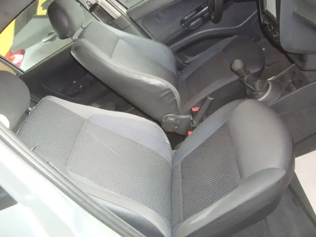 VOLKSWAGEN Gol - Foto