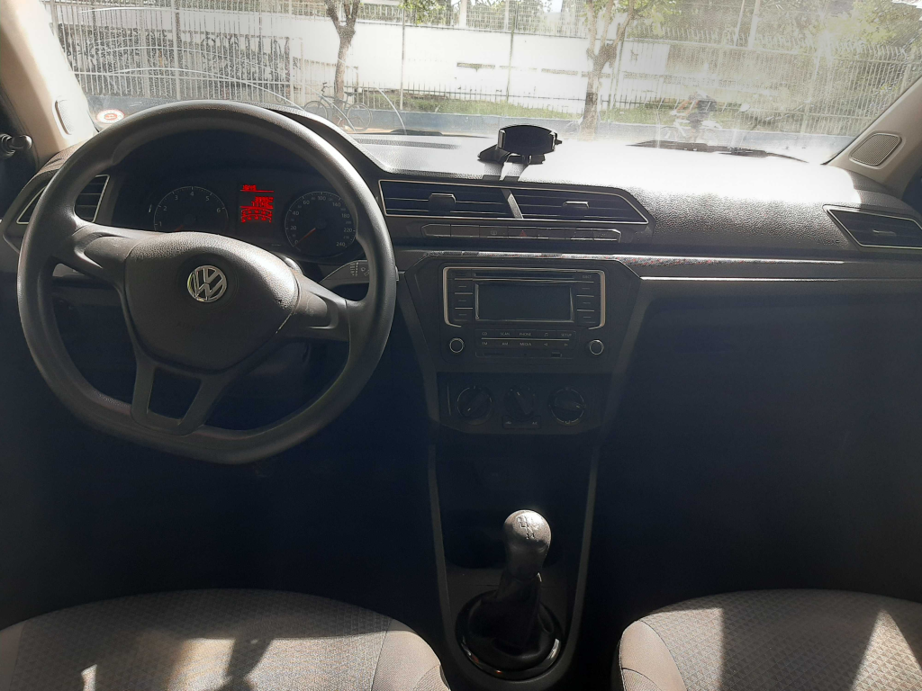 VOLKSWAGEN Gol - Foto