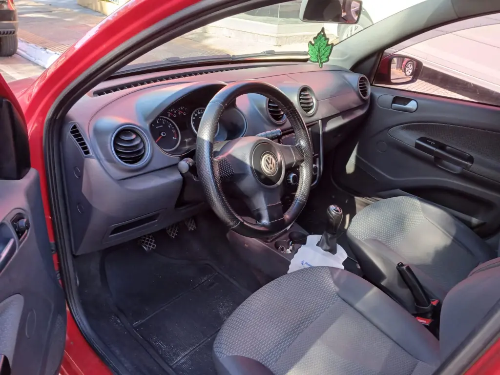 VOLKSWAGEN Gol - Foto