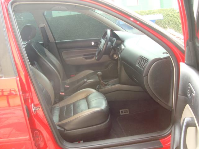 VOLKSWAGEN Golf - Foto