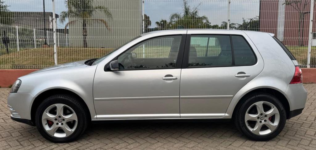 VOLKSWAGEN Golf - Miniatura