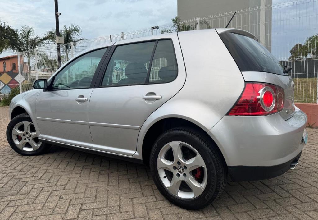 VOLKSWAGEN Golf - Foto