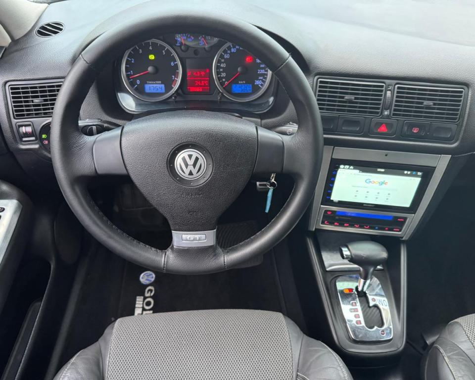 VOLKSWAGEN Golf - Miniatura