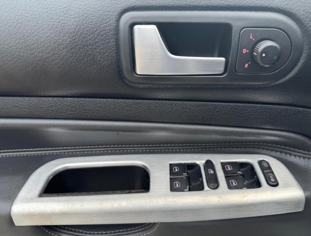 VOLKSWAGEN Golf - Miniatura