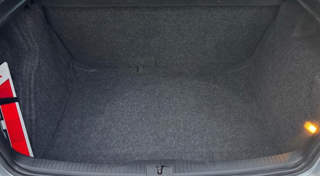 VOLKSWAGEN Golf - Foto