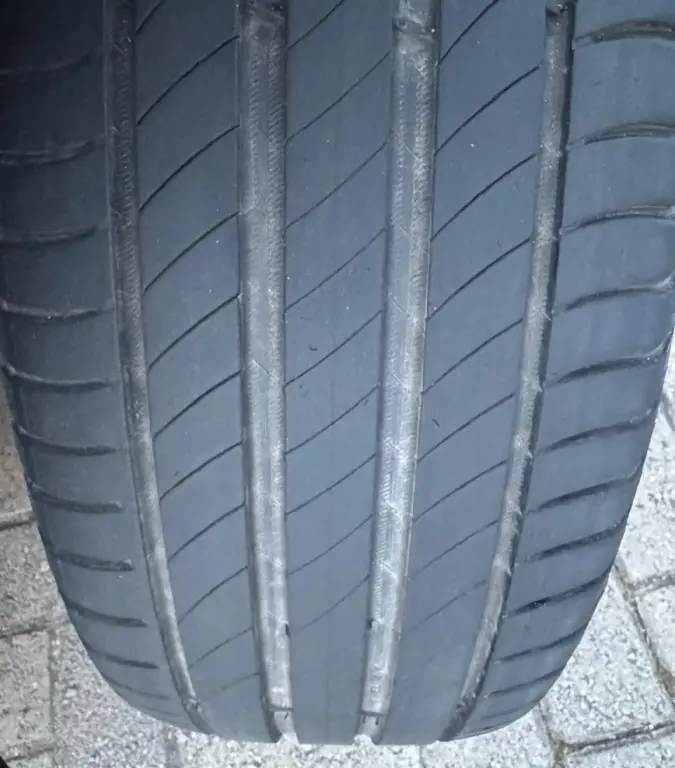 VOLKSWAGEN Golf - Foto