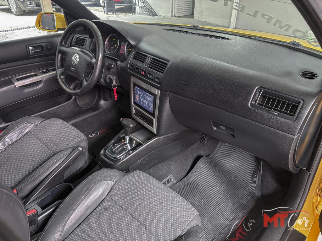 VOLKSWAGEN Golf - Foto