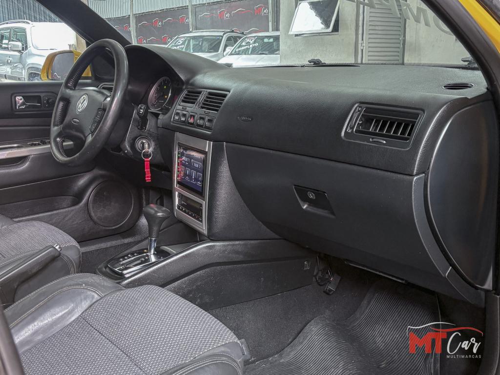VOLKSWAGEN Golf - Foto