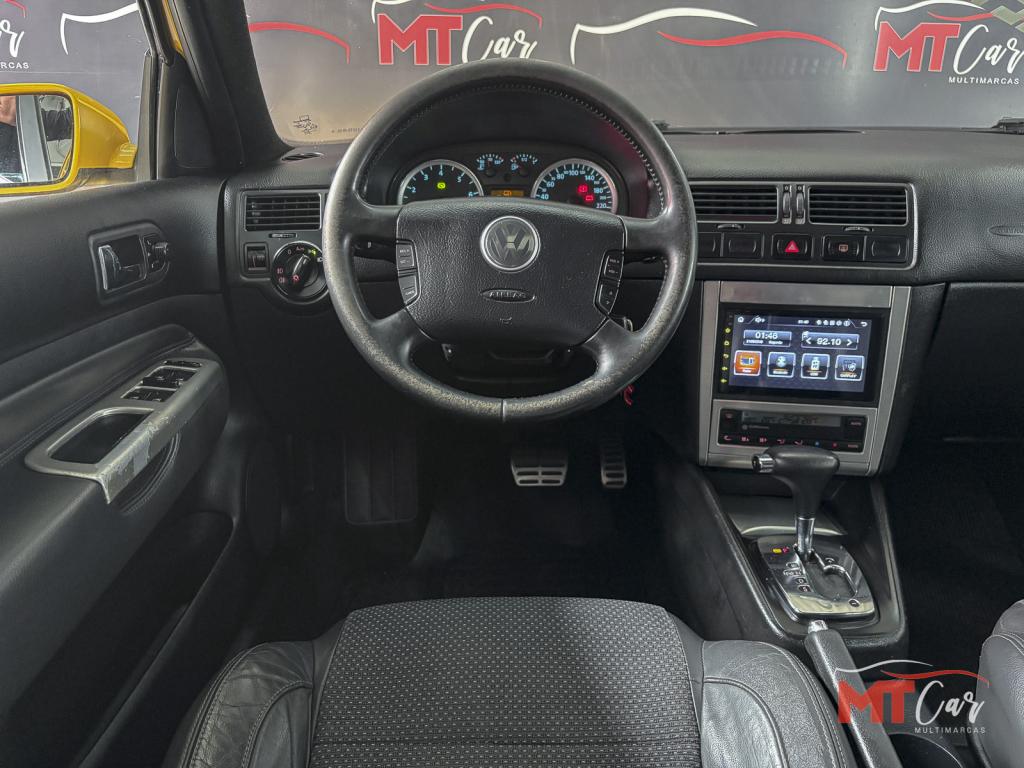 VOLKSWAGEN Golf - Foto