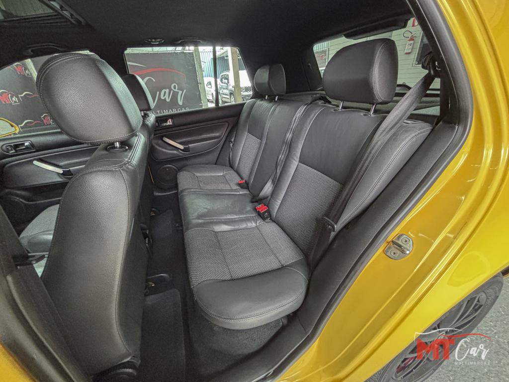 VOLKSWAGEN Golf - Foto