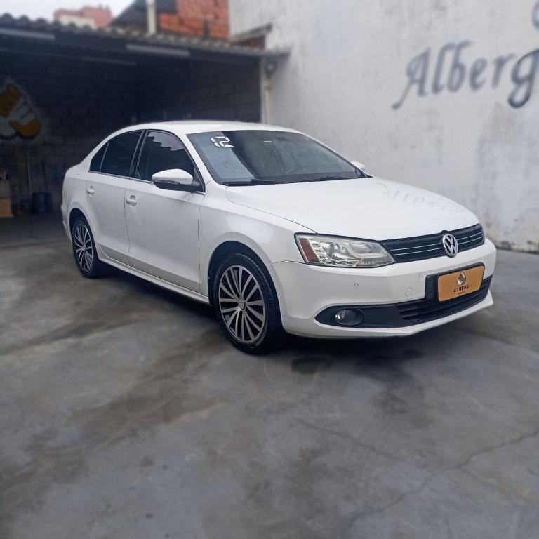 VOLKSWAGEN Jetta - Foto