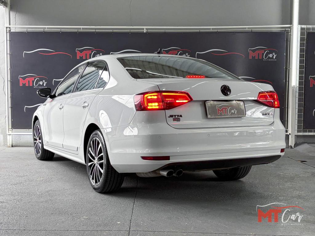 VOLKSWAGEN Jetta - Foto