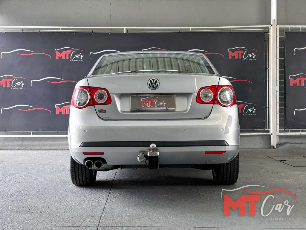 VOLKSWAGEN Jetta - Foto