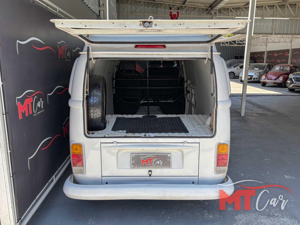 VOLKSWAGEN Kombi - Foto