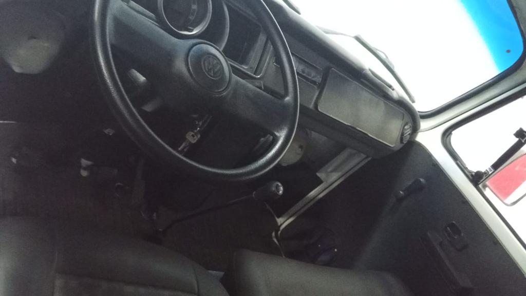 VOLKSWAGEN Kombi - Foto