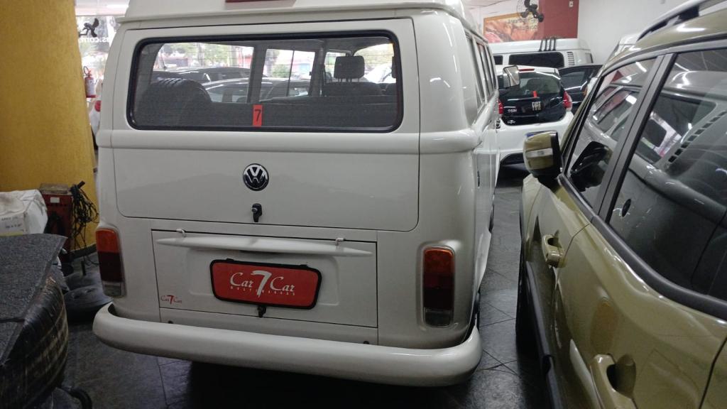 VOLKSWAGEN Kombi - Foto