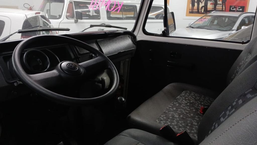 VOLKSWAGEN Kombi - Foto