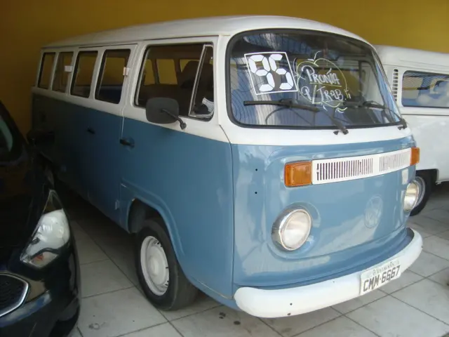 VOLKSWAGEN Kombi - Foto