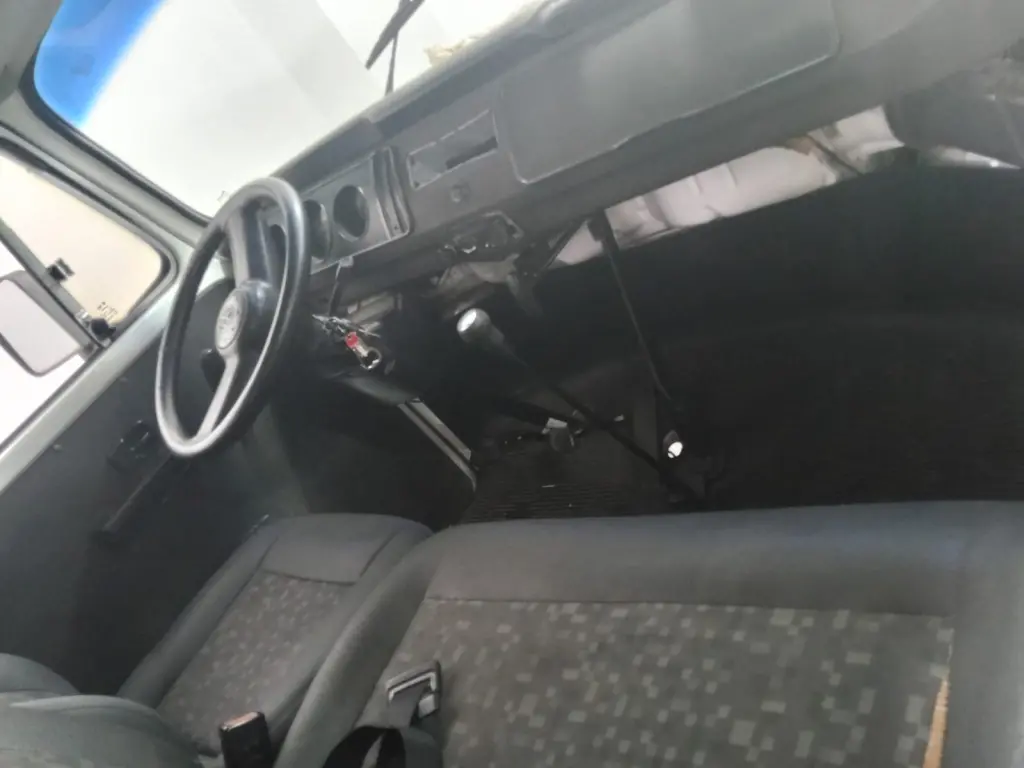 VOLKSWAGEN Kombi - Foto