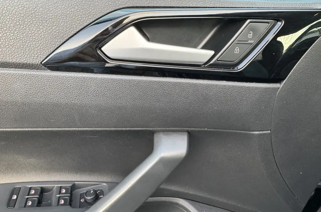 VOLKSWAGEN Nivus - Foto