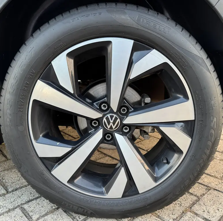 VOLKSWAGEN Nivus - Foto