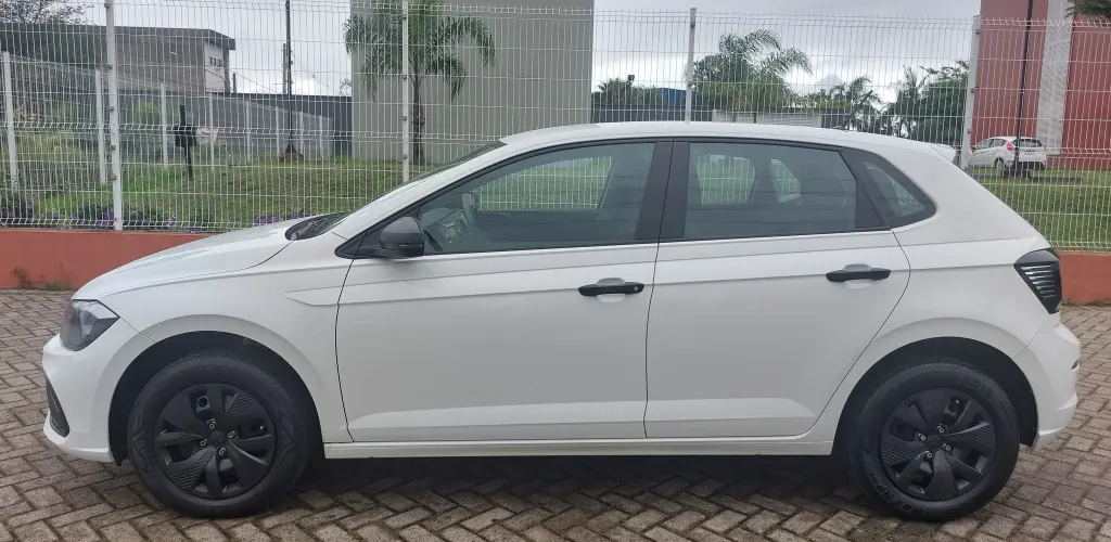 VOLKSWAGEN Polo Hatch - Foto