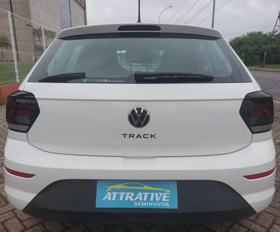 VOLKSWAGEN Polo Hatch - Foto