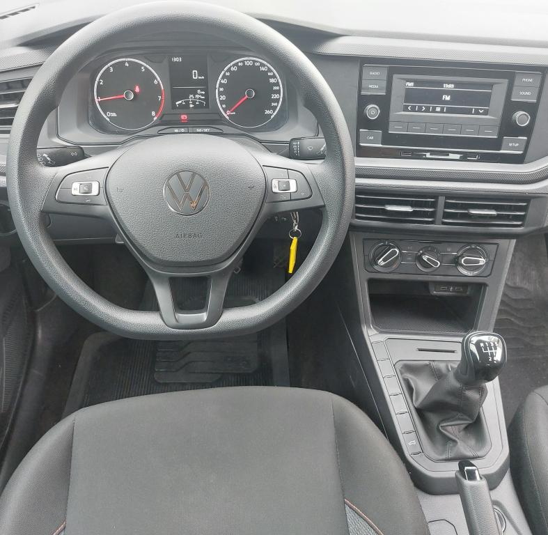 VOLKSWAGEN Polo Hatch - Foto