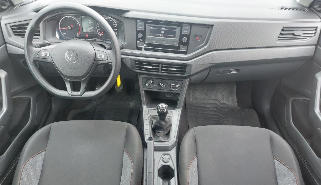 VOLKSWAGEN Polo Hatch - Foto