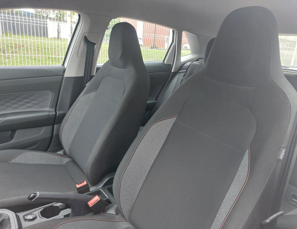 VOLKSWAGEN Polo Hatch - Foto