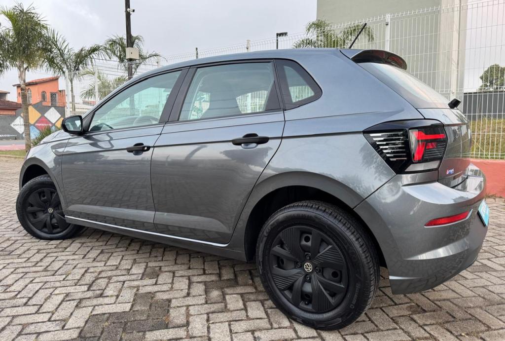 VOLKSWAGEN Polo Hatch - Foto