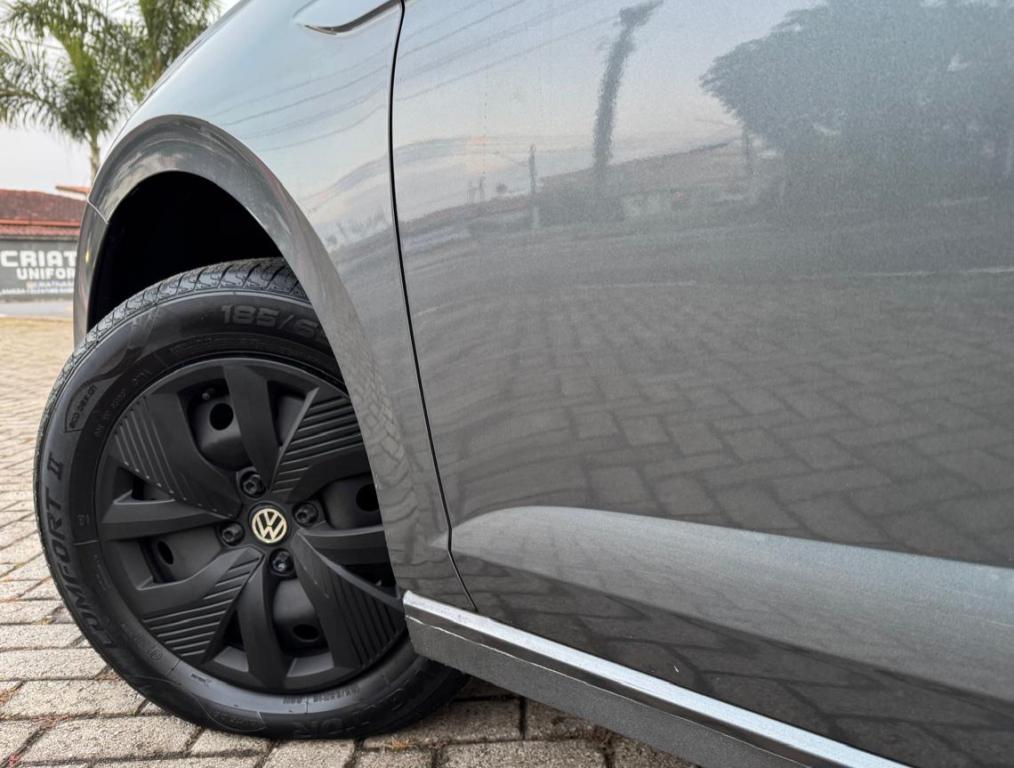 VOLKSWAGEN Polo Hatch - Foto