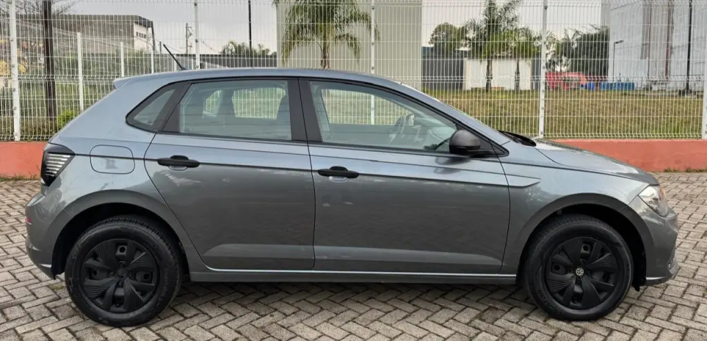 VOLKSWAGEN Polo Hatch - Foto