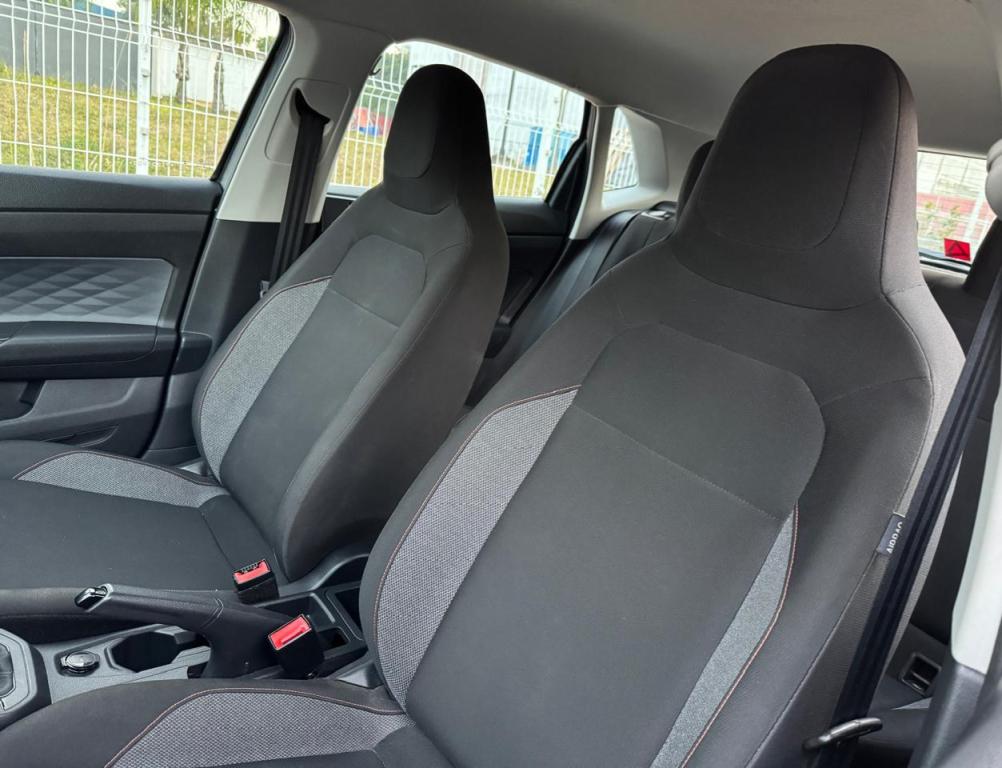 VOLKSWAGEN Polo Hatch - Foto