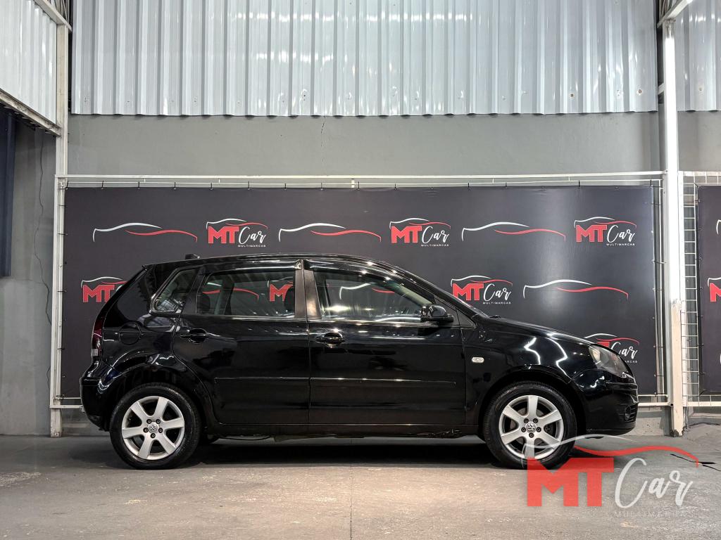 VOLKSWAGEN Polo Hatch - Foto