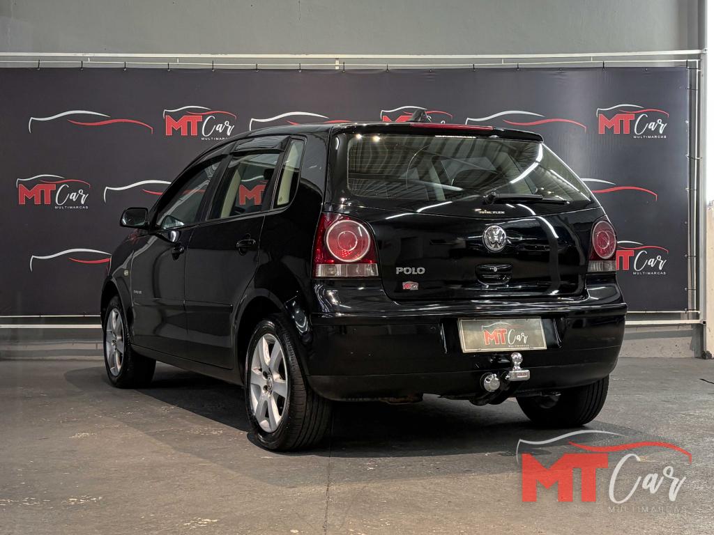 VOLKSWAGEN Polo Hatch - Foto