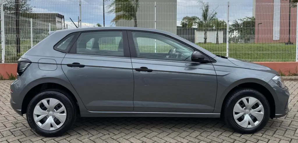 VOLKSWAGEN Polo Hatch - Foto