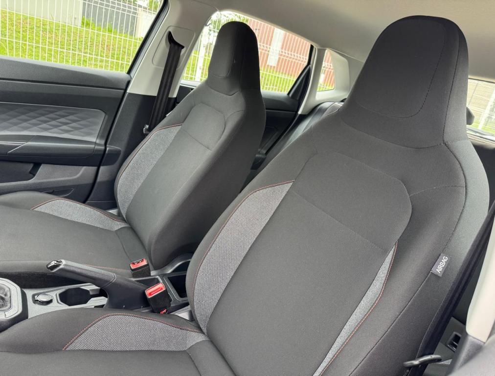 VOLKSWAGEN Polo Hatch - Foto