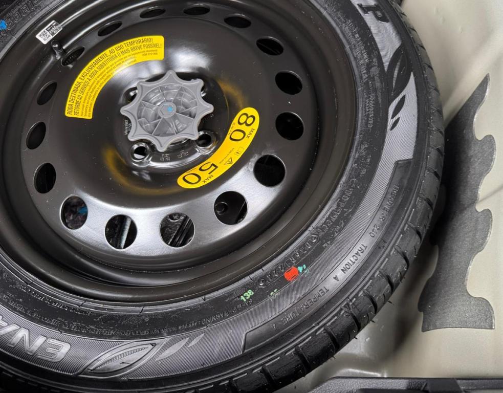 VOLKSWAGEN Polo Hatch - Foto