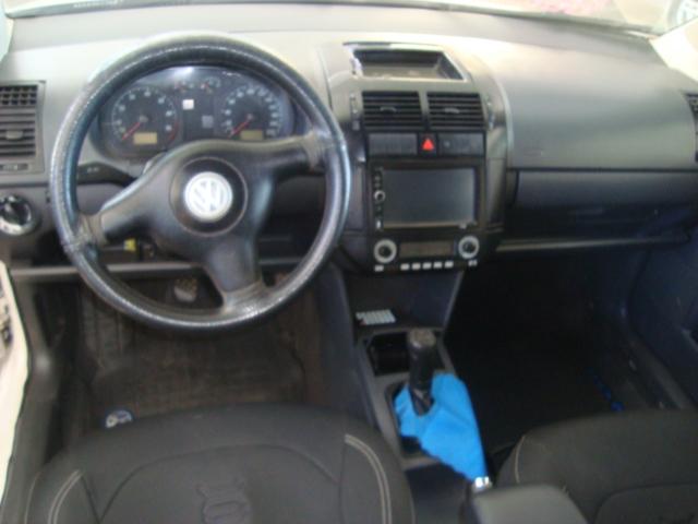 VOLKSWAGEN Polo Hatch - Foto