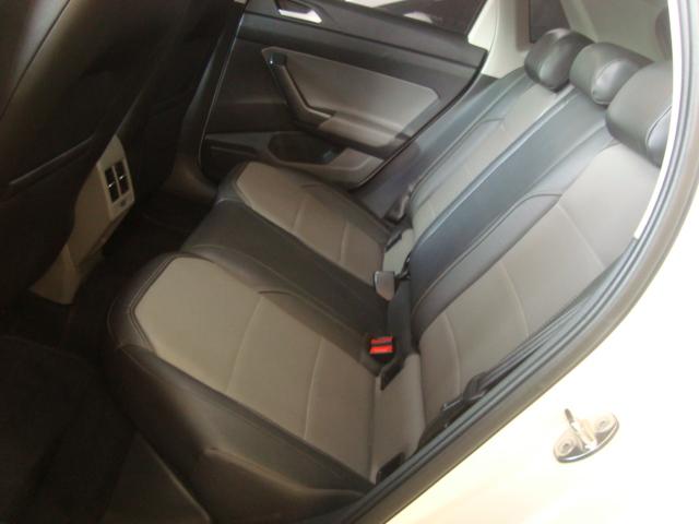 VOLKSWAGEN Polo Hatch - Foto