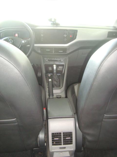 VOLKSWAGEN Polo Hatch - Foto