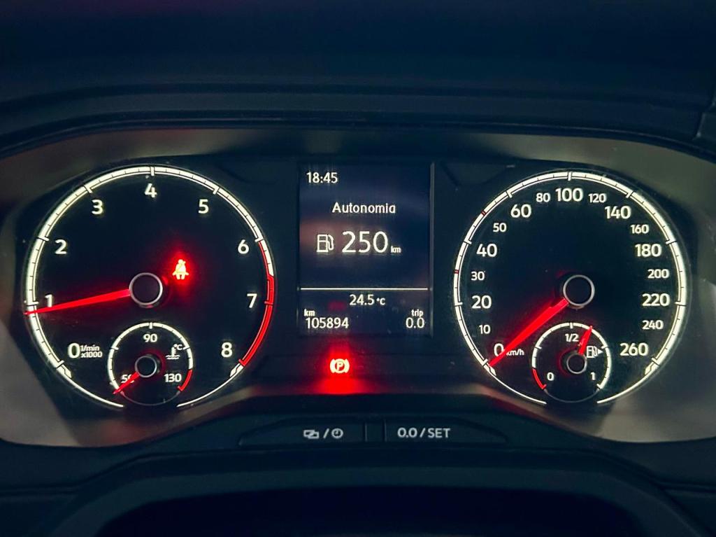 VOLKSWAGEN Polo Hatch - Foto