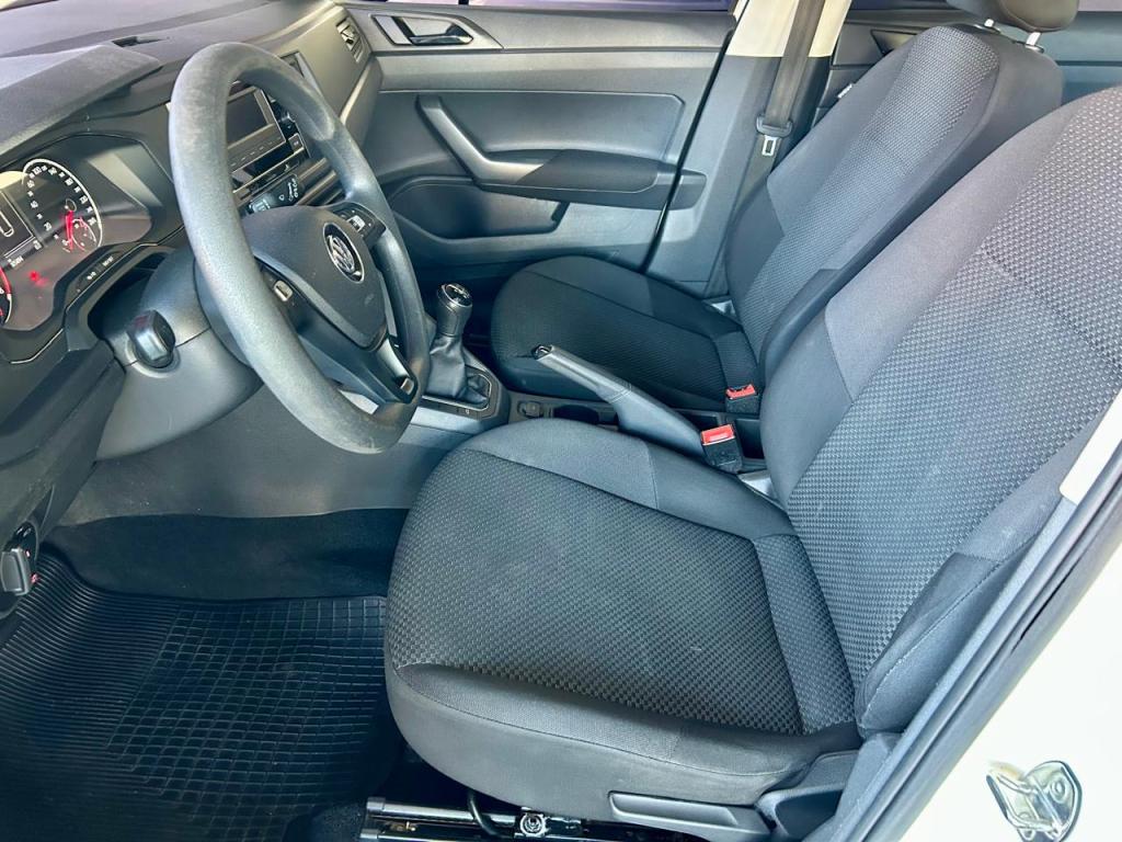 VOLKSWAGEN Polo Hatch - Foto
