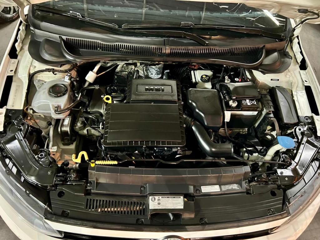 VOLKSWAGEN Polo Hatch - Foto