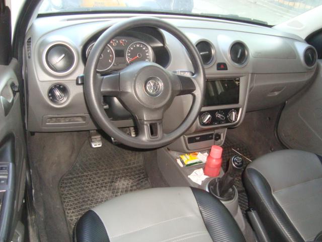 VOLKSWAGEN Saveiro - Foto