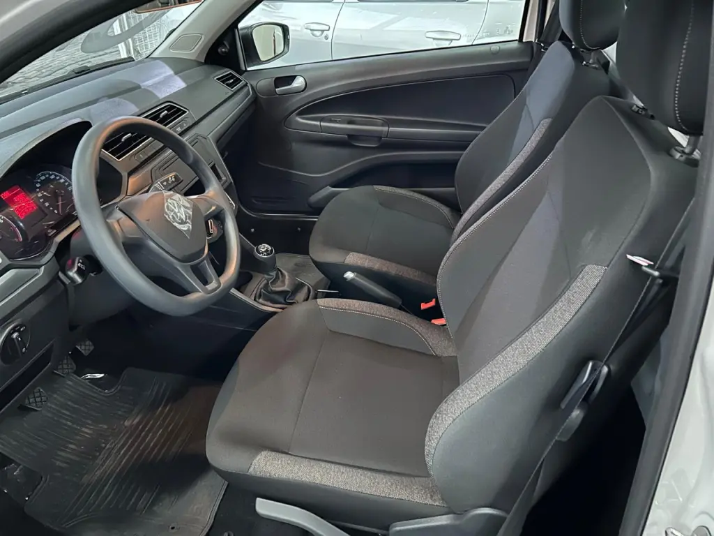 VOLKSWAGEN Saveiro - Foto